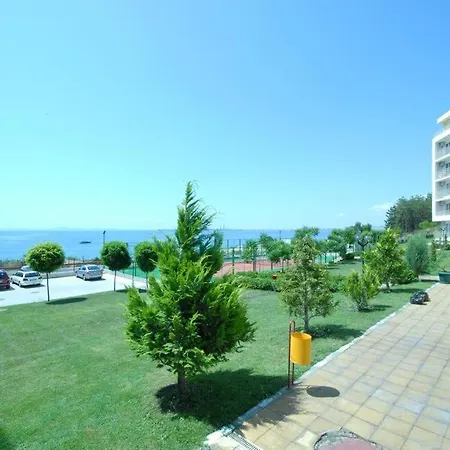 Crown Seaside