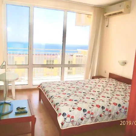 Crown Seaside * סבטי ולאס