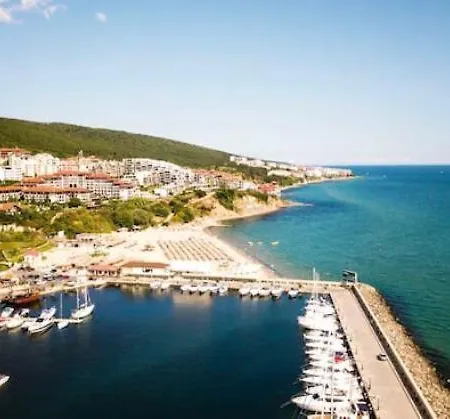 Crown Seaside * סבטי ולאס